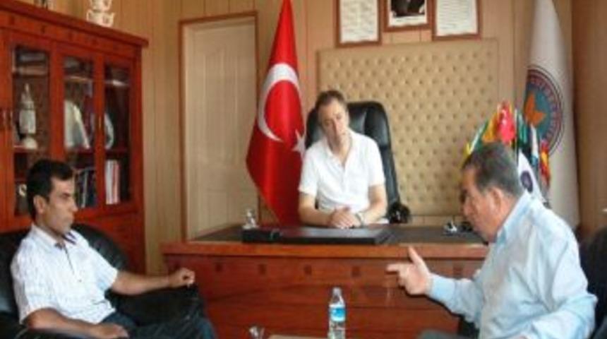 S&uuml;mer Oral Selendi'de