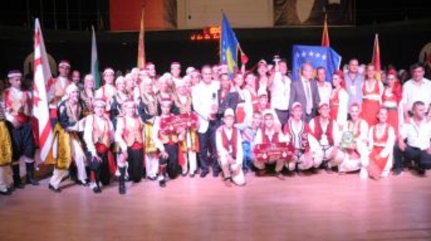 3. Uluslararası Altın Mobilya Halk Dansları Yarışması&rsquo;nın Şampiyonu Kosova