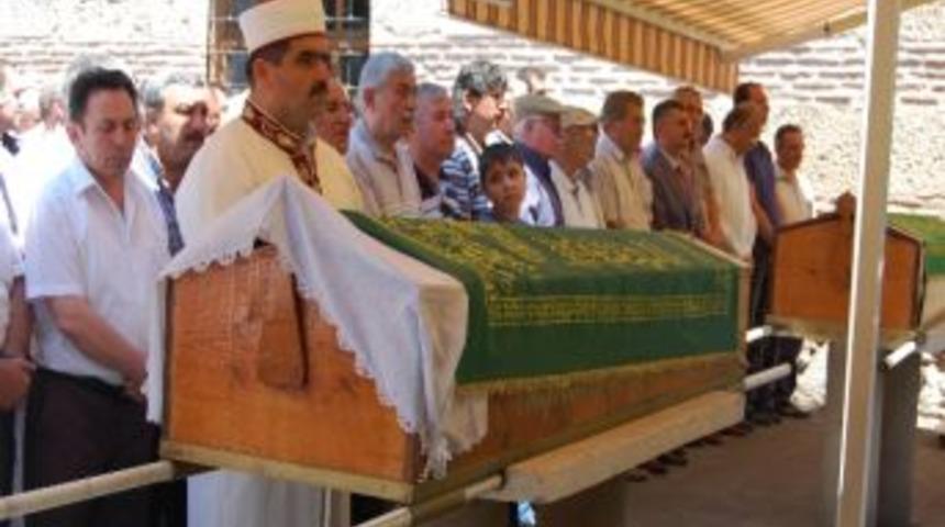 Eskioğlu Dualarla Uğurlandı