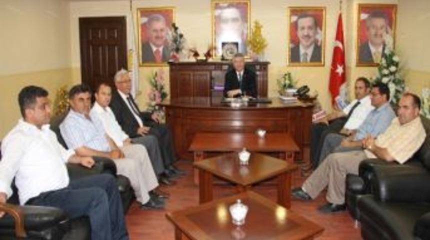 Lek’ten Ak Parti İl Başkanlığı’na Veda Ziyareti