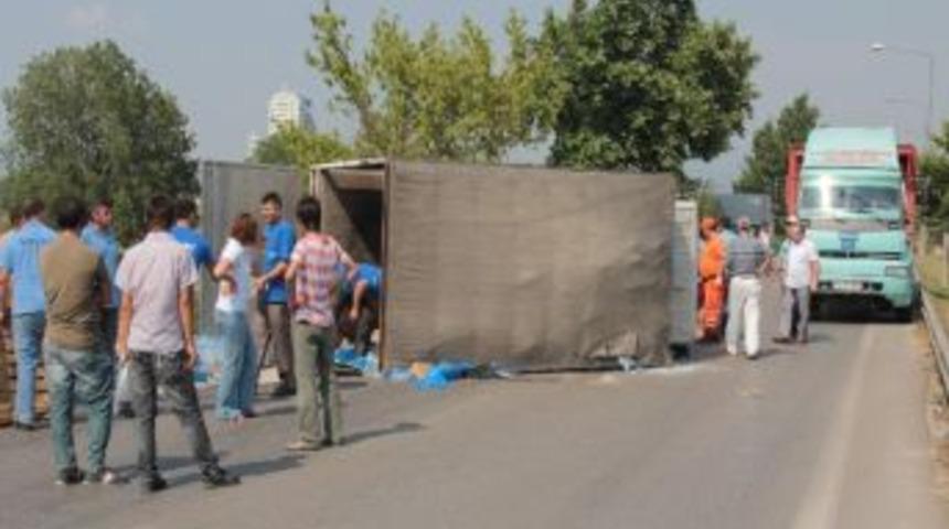 Bursa-izmir Yolunda Trafiği Kilitleyen Kaza