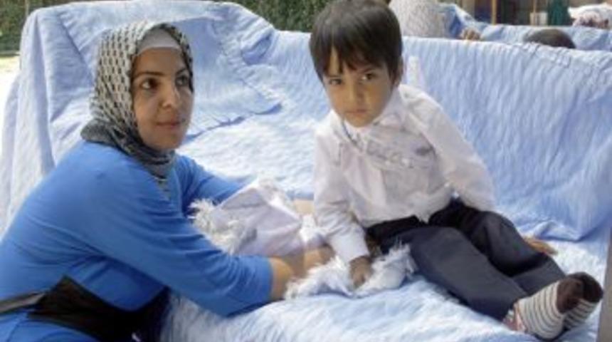 Evde Sağlık Hizmetleri, Yatağa Mahkum &Ccedil;ocukları S&uuml;nnet Ettirdi