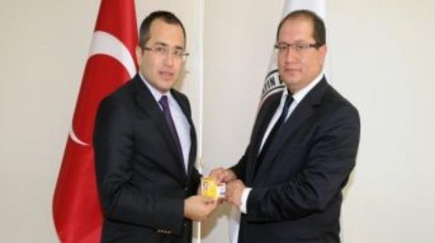 Aky&ouml;n Basın Ataşesi Oldu