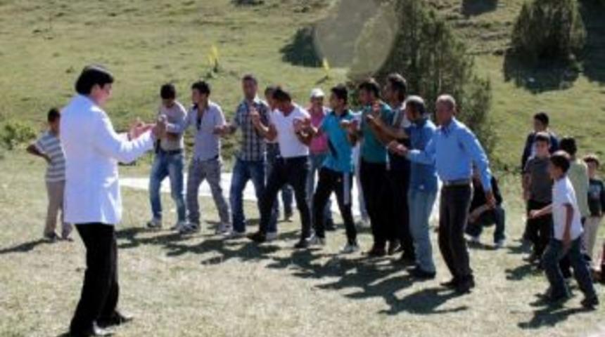 Kadık&ouml;yl&uuml;ler 3. Yayla Şenliğinde Buluştu