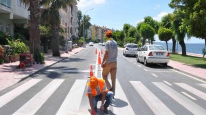 B&uuml;y&uuml;kşehir Belediyesi, Yol G&uuml;venliği I&ccedil;in Trafik Işaretlemeleri Yapıyor