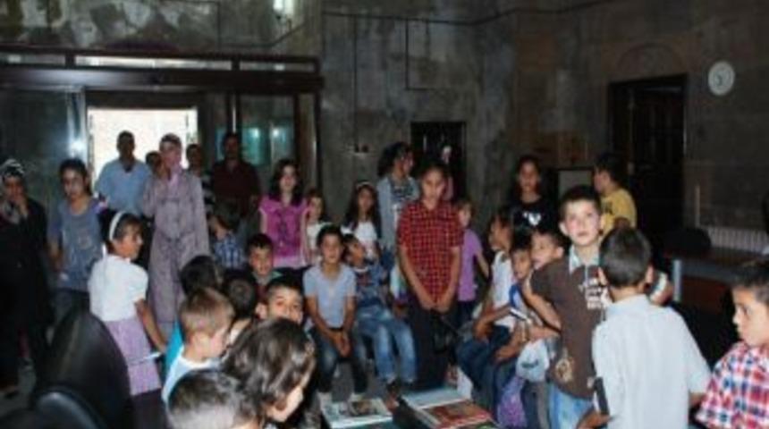 Bilgi Evi &Ouml;ğrencileri Tarihi Ve K&uuml;lt&uuml;rel Mekanları Gezdi