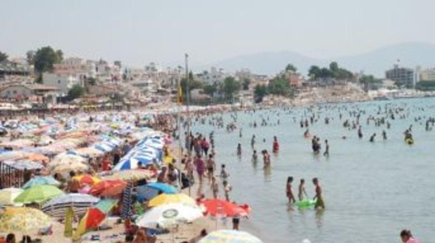 Sıcaklar Bastırdı; Sahiller Doldu