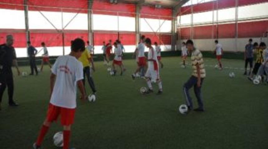 Elbistan Belediyespor 'bal'da İddialı