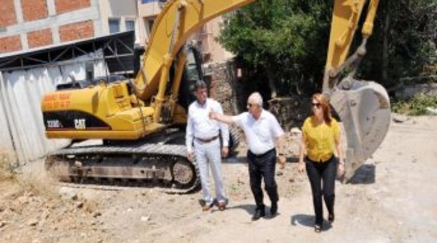 &Ouml;ğretmen Evine İlk Kazma Vuruldu