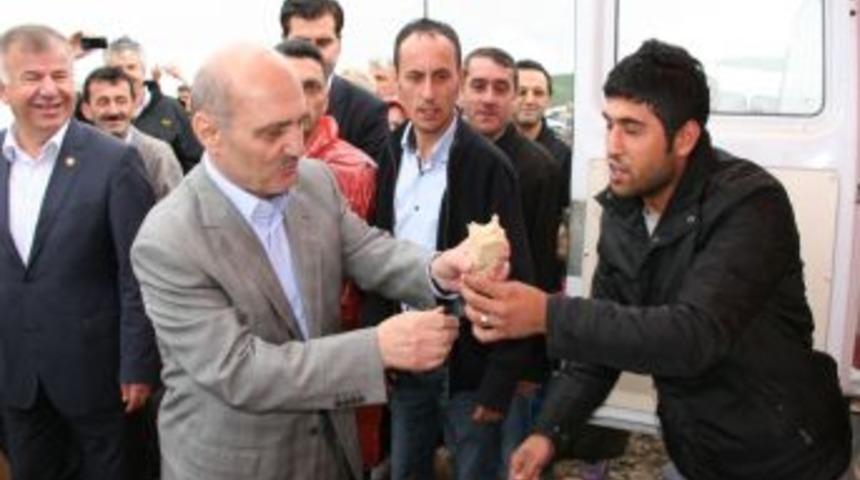 &Ccedil;evre Ve Şehircilik Bakanı Bayraktar, Trabzon'da