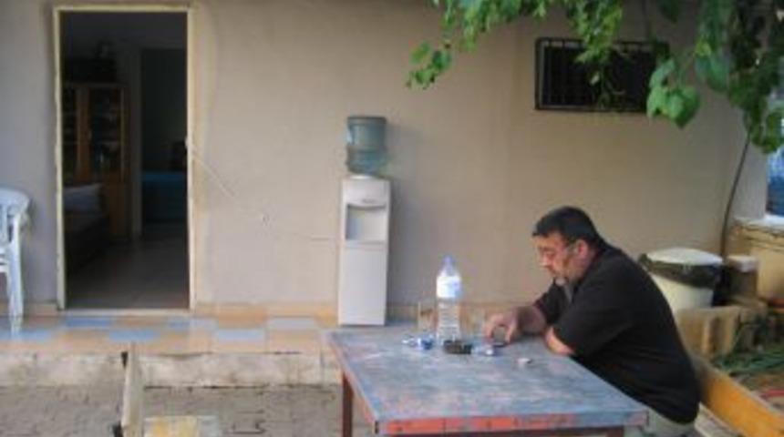 Kamış Ile Bin 300 Lira &Ccedil;aldılar