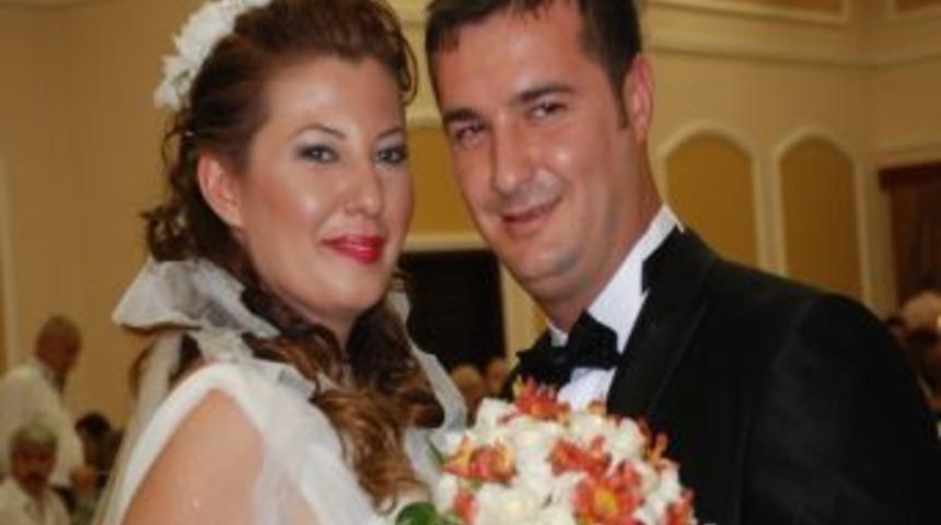 Chp Eski Genel Başkanı Baykal Didim&rsquo;de Nikah Şahitliği Yaptı