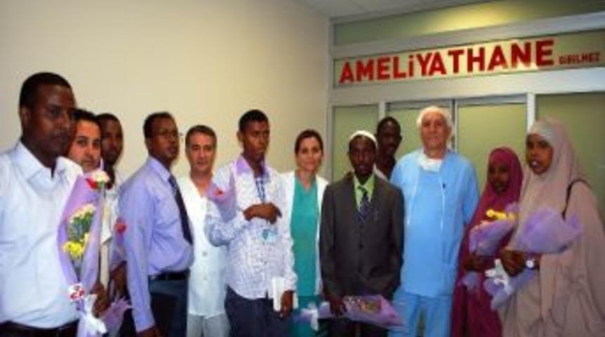 Somalili Doktor Ve Hemşireler Salihli&rsquo;ye Geldi