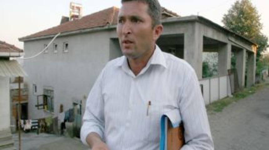 K&ouml;yl&uuml;ler Patpatla Su Taşıyor