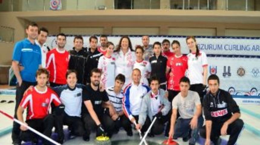 Curling Milli Takımı Kampta
