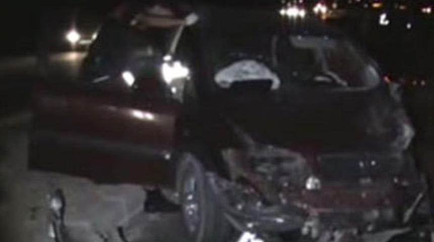 Amasya'da otomobiller &ccedil;arpıştı: 2 &ouml;l&uuml;