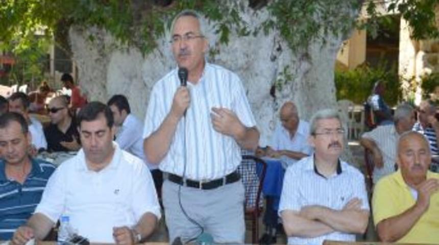 İzmir'de K&ouml;yl&uuml;lere '2B' Arazileri Hakkında Bilgi Verildi