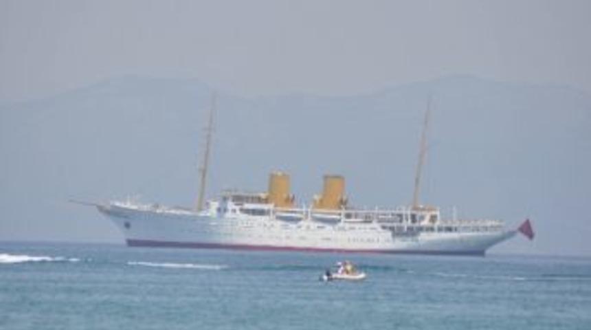 Savarona T&uuml;m İhtişamıyla Kuşadası&rsquo;nda