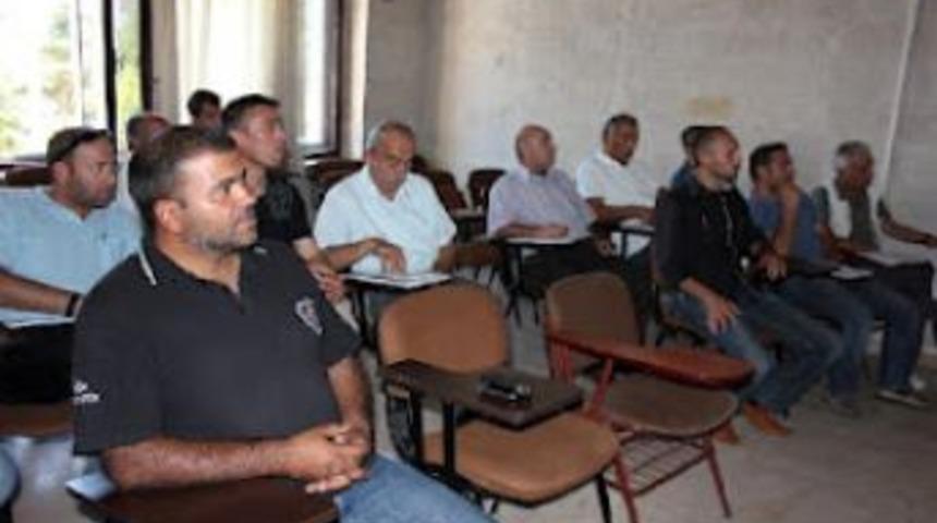 Evcil hayvan satıcıları eğitildi