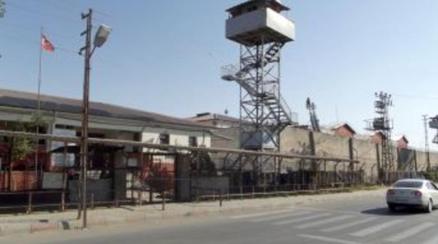 Batman Cezaevi'nde Yangın