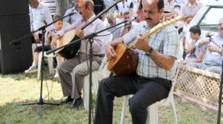 Aşıklar Selman Dede&rsquo;de Atıştı