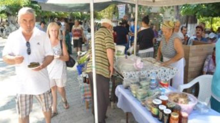 &Ouml;zbek K&ouml;y&uuml; Yemek Şenliğine İlgi B&uuml;y&uuml;k Oldu