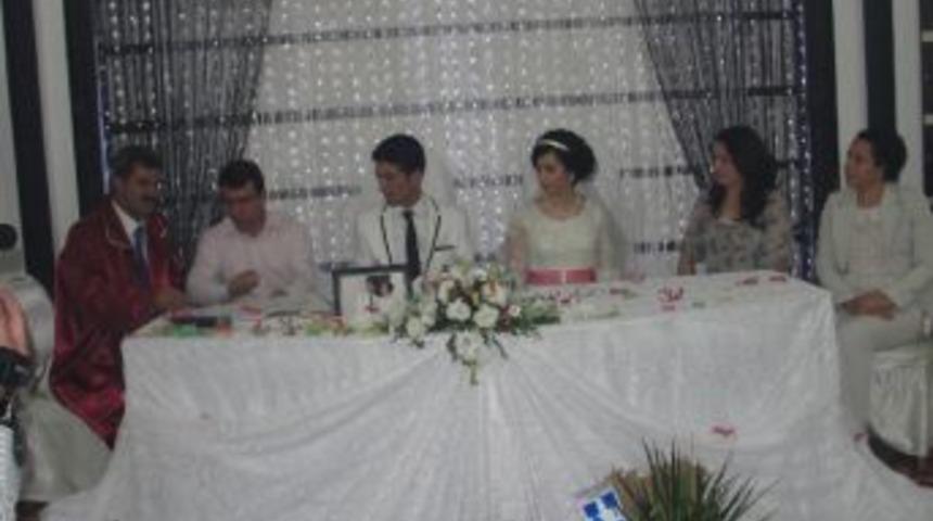 Erzincanlı Kaymakam D&uuml;ğ&uuml;n&uuml;n&uuml; Memleketinde Yaptı