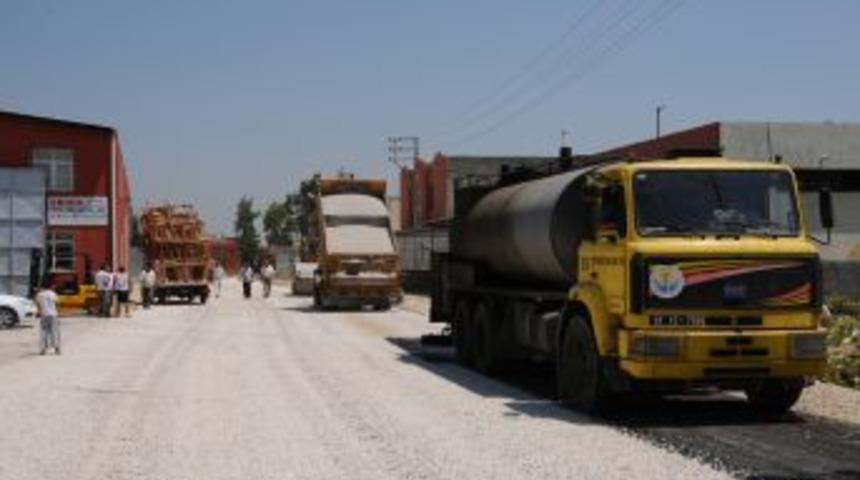 Keresteciler sitesinde asfalt &ccedil;alışması