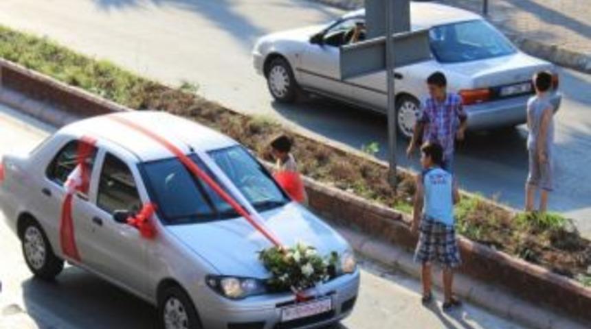 &Ccedil;ocukların Bahşiş Uğrundaki Tehlikeli Oyunları Y&uuml;rek Hoplattı