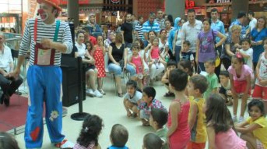 Sıcak Havada AVM Serinliği