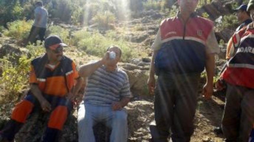 Ormanlık Alanda Kaybolan Amat&ouml;r Balık&ccedil;ıyı Jandarma Buldu