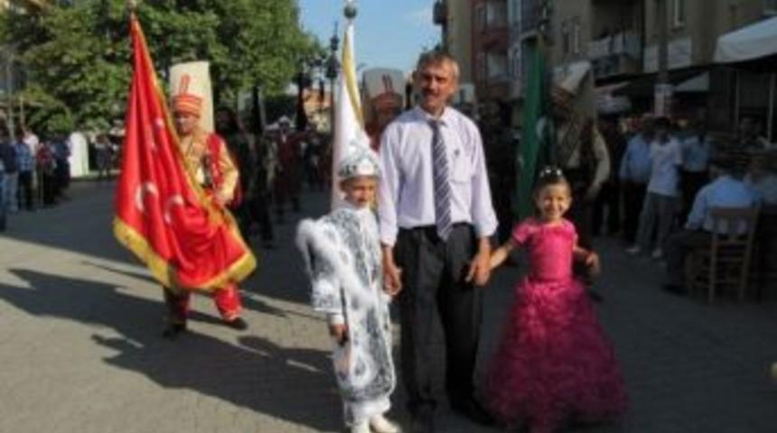 Hisarcık&rsquo;ta Mehter Takımı Eşliğinde S&uuml;nnet