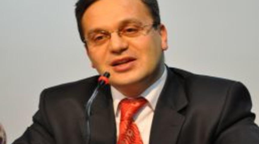 "T&uuml;keticinin Korunması I&ccedil;in Yasal D&uuml;zenleme Istiyoruz"