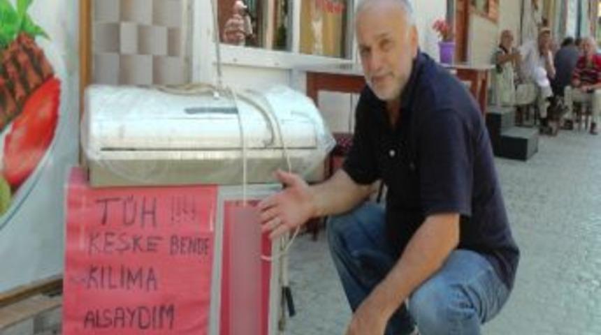 Esnaftan Bozulan Kliması İ&ccedil;in İlgin&ccedil; Protesto