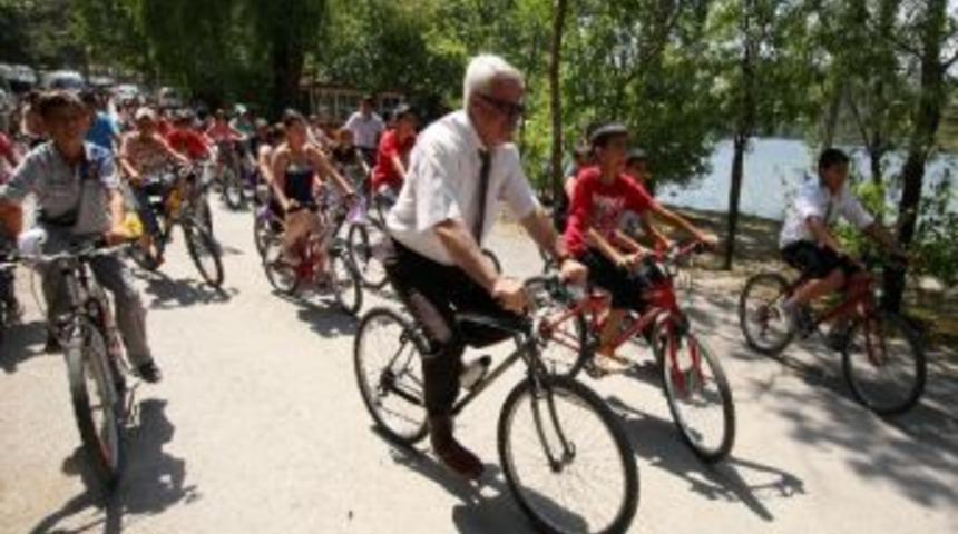 &ldquo;doğaya Dokunuyorum&rdquo; At&ouml;lye &Ccedil;alışmaları Piknikle Sona Erdi