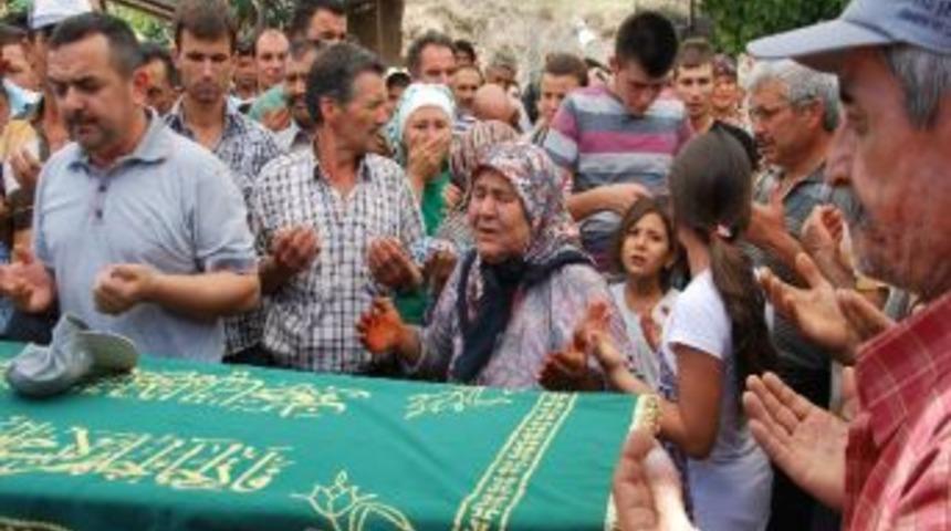 Aydınlı &Uuml;niversite &Ouml;ğrencisi, Denizde &Ouml;l&uuml; Bulundu