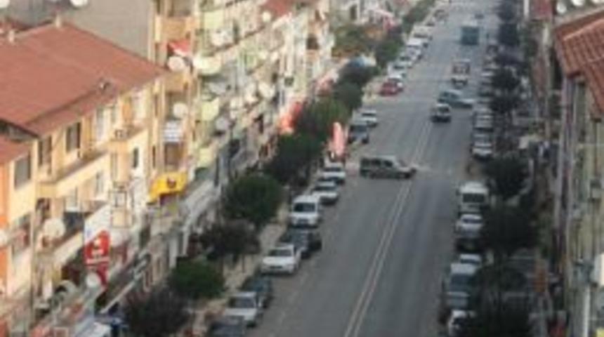 Bayram&rsquo;da Esnafa Kaldırım İzni