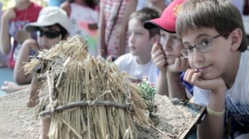 &Ccedil;ocuklar Tarihi Kazı Yaparak &Ouml;ğrenecek