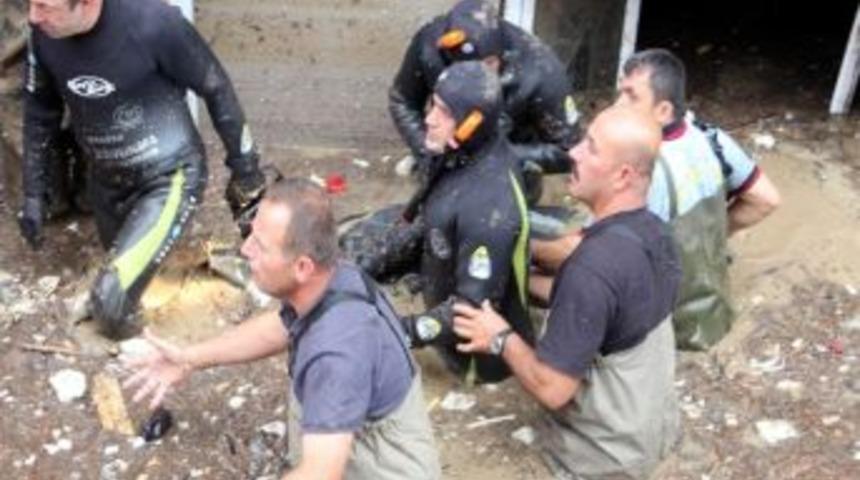 Cankurtaranlar 2 Yılda 51 Kişinin Hayatını Kurtardı