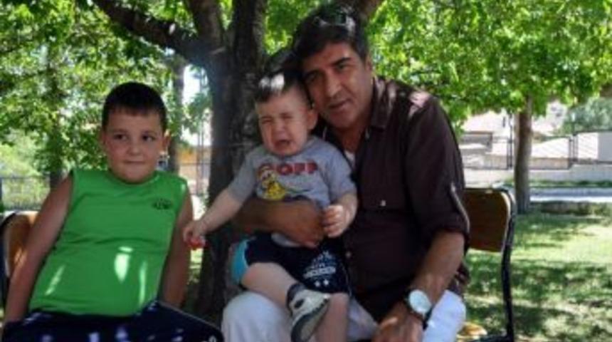 &Uuml;nl&uuml; T&uuml;rk&uuml;c&uuml; İbrahim Erkal Sivas&rsquo;ta