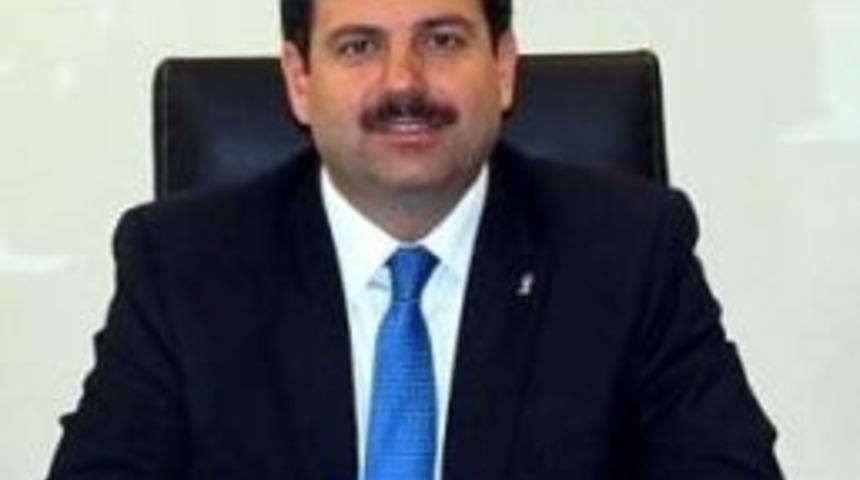 Ak Parti İl Başkanı Reyhan, Kongre'ye Katılanlara Teşekk&uuml;r Etti