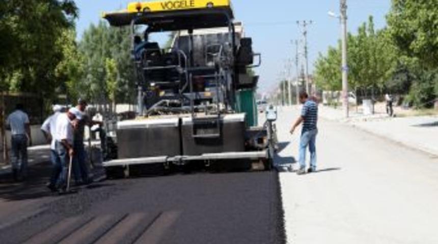 Bolu&rsquo;da Asfaltlama &Ccedil;alışmaları S&uuml;r&uuml;yor