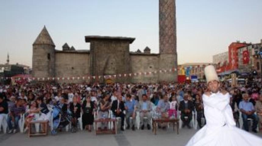 Yakutiye Kent Meydanında Ramazan Şenlikleri Başlıyor