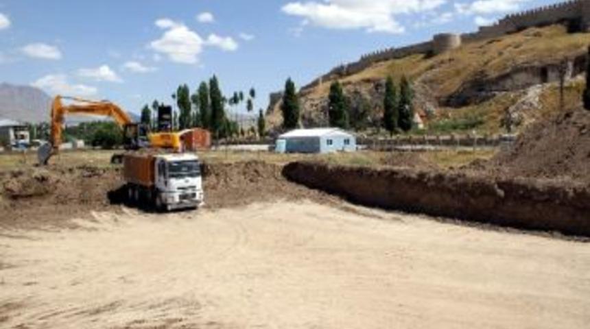 Urartu M&uuml;zesi İ&ccedil;in Temel A&ccedil;ma &Ccedil;alışmaları Başladı