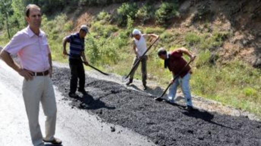K&ouml;y Yollarında Yama &Ccedil;alışmaları Başladı