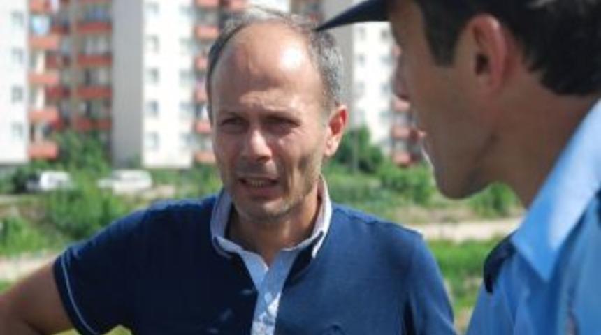 Yol Ortasında Yanan Ara&ccedil; Korkulu Anlar Yaşattı