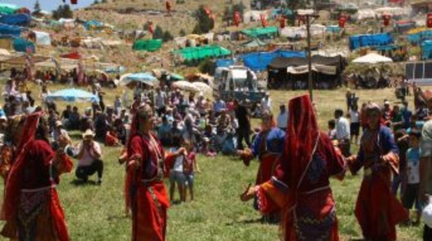 Y&ouml;r&uuml;kler Aziziye Yaylası&rsquo;nda Buluştu
