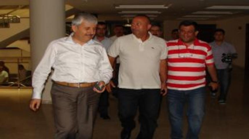 &Ccedil;avuşoğlu Vatandaşların Sorunlarını Dinledi