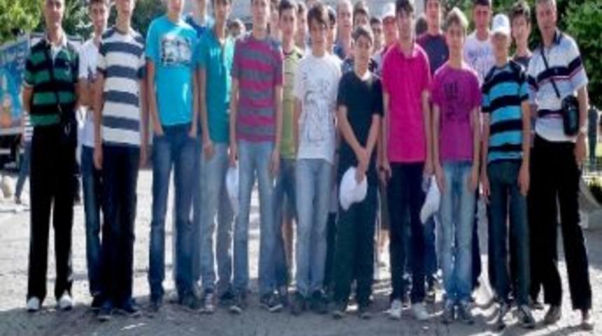Balıkesir&rsquo;li Gen&ccedil;ler Değişik K&uuml;lt&uuml;rleri Tanıyacak