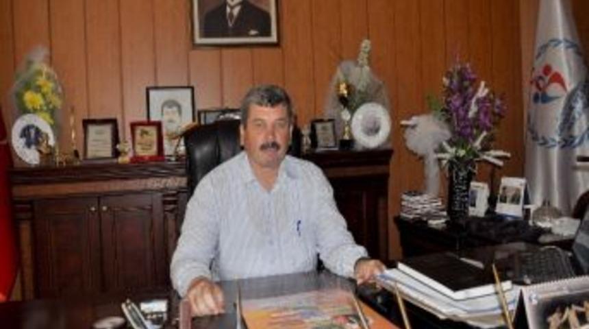 Balıkesir Gen&ccedil;lik Hizmetleri Ve Spor İl M&uuml;d&uuml;r&uuml; İlhan Arslan: